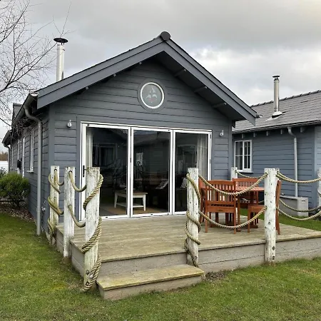 - Beaurepaire House * Filey