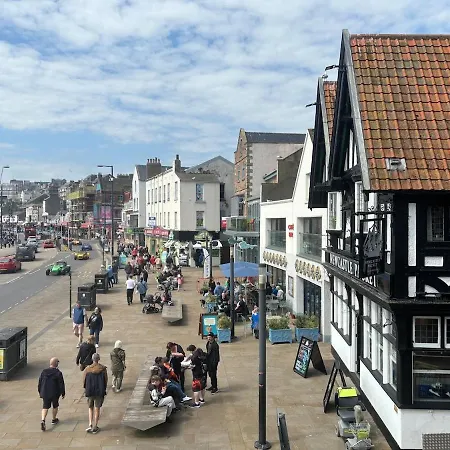 - Beaurepaire House * Filey