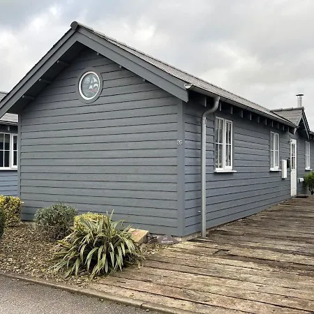 - Beaurepaire House *